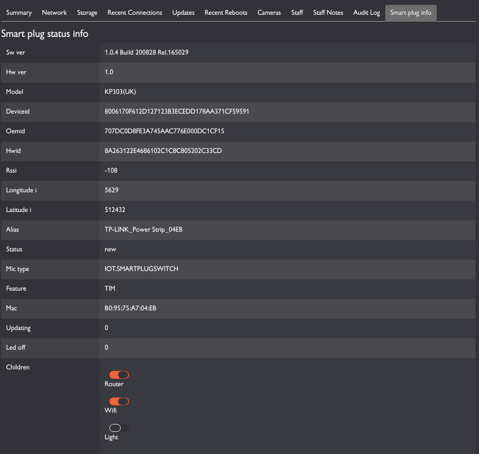 Smart plug status showing device details and socket controls